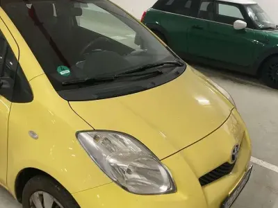 Gebraucht Toyota Yaris 68 PS (50 kW) 2003 Limousine