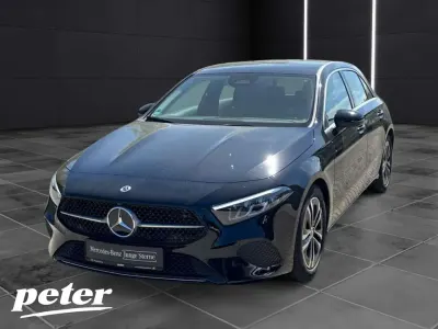 Gebraucht Mercedes A180 Progressive 136 PS (100 kW) 2025 Metalliclack kosmosschwarz Limousine