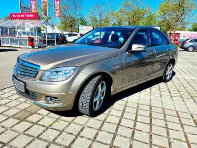Gebraucht Mercedes C250 204 PS (150 kW) 2010 Gold Limousine