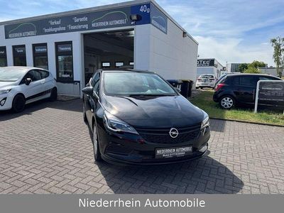 Usata Opel Astra Edition 101 CV (74 kW) 2016 Nero Berlina