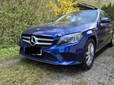 Używany Mercedes C200 184 KM (135 kW) 2019 Niebieski Kombi