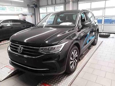 Schwarz Gebraucht 2022 VW Tiguan Active SUV | 19.090 € (Fairer Preis)