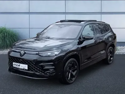 Neu VW Tayron R-line 193 PS (141 kW) 2026 Grenadillschwarz metallic SUV