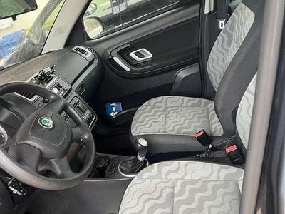 Gebraucht Skoda Roomster Plus Edition 69 PS (50 kW) 2009 Grau Van / Kleinbus