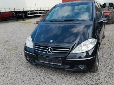 Gebraucht Mercedes A150 Avantgarde 95 PS (69 kW) 2005 Schwarz Kleinwagen
