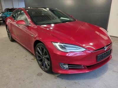 Rot Gebraucht 2019 Tesla Model S Kleinwagen | 27.420 € (Guter Preis)