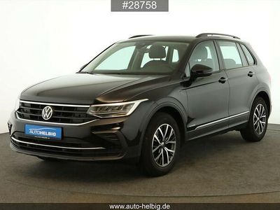 Gebraucht VW Tiguan Life 150 PS (110 kW) 2022 Deep black perleffekt SUV