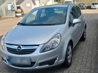 Gebraucht Opel Corsa 90 PS (66 kW) 2010 Silber Kleinwagen