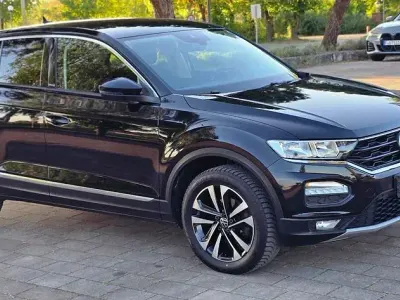 Usata VW T-Roc United 116 CV (85 kW) 2021 Nero SUV