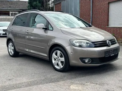 Gebraucht VW Golf VI Team 105 PS (77 kW) 2011 Kaschmirbraun metallic Kleinwagen