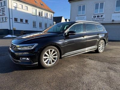 Schwarz Gebraucht 2017 VW Passat Highline Kombi | 12.400 €