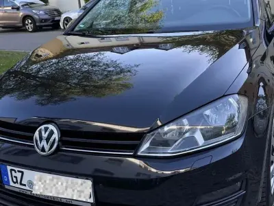 Gebraucht VW Golf VII Comfortline 110 PS (80 kW) 2014 Schwarz Limousine