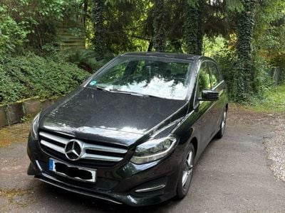 Mercedes B180