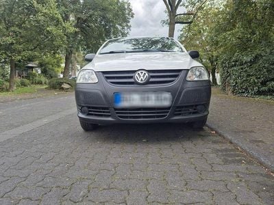 Gebraucht VW Fox 54 PS (39 kW) 2009 Weiß Kleinwagen