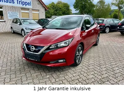 Gebraucht Nissan Leaf N-Connecta 110 kW (150 PS) 2022 Rot Kleinwagen