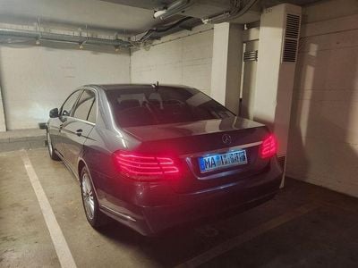 Mercedes E200