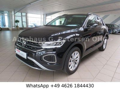 Schwarz Gebraucht 2024 VW T-Roc Life SUV | 28.900 € (Fairer Preis)