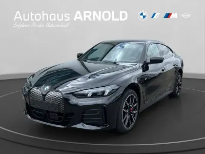 Neu BMW i4 M Sport 250 kW (340 PS) 2026 Black sapphire Limousine