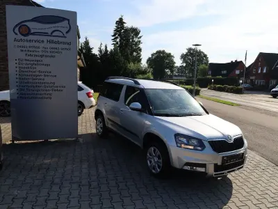 Gebraucht Skoda Yeti Active 110 PS (80 kW) 2015 Silber SUV