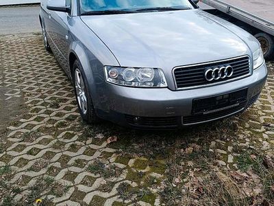 Second-hand Audi A4 150 CP (110 kW) 2003 Argintiu Berlinǎ