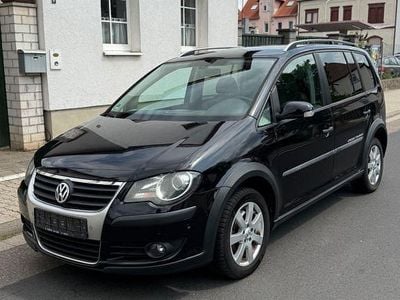 VW Touran Cross