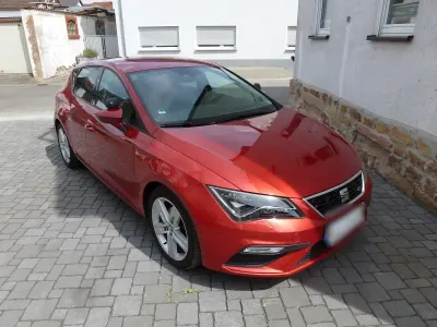 Gebraucht Seat Leon 150 PS (110 kW) 2019 Rot Limousine