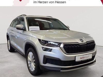 Brilliantsilber metallic Gebraucht 2024 Skoda Kodiaq Ambition SUV | 28.990 € (Superpreis)