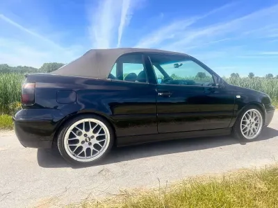 Gebraucht VW Golf Classicline 116 PS (85 kW) 2001 Schwarz Cabrio