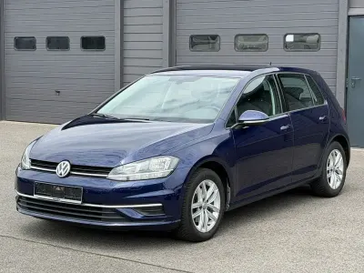 Gebraucht VW Golf VII Comfortline 125 PS (91 kW) 2018 Blau Limousine