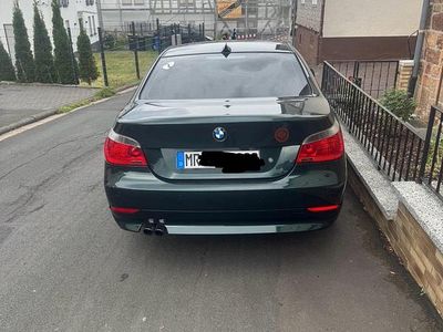 BMW 523