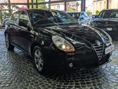 Gebraucht Alfa Romeo Giulietta Turismo 170 PS (125 kW) 2015 Schwarz Kleinwagen