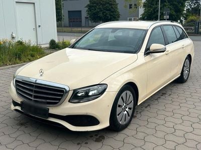 Mercedes E200