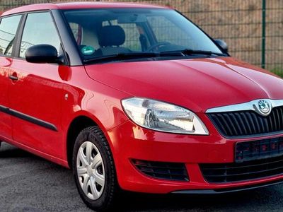 Second-hand Skoda Fabia Special 60 CP (44 kW) 2011 Roșu Hatchback