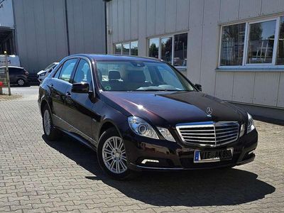 Second-hand Mercedes E350 Elegance 231 CP (169 kW) 2009 Maro Berlinǎ