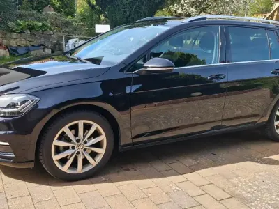 Gebraucht VW Golf VII Highline 150 PS (110 kW) 2019 Schwarz Kombi
