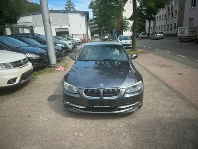 Gebraucht BMW 330 Cabriolet Performance 272 PS (200 kW) 2011 Grau Cabrio
