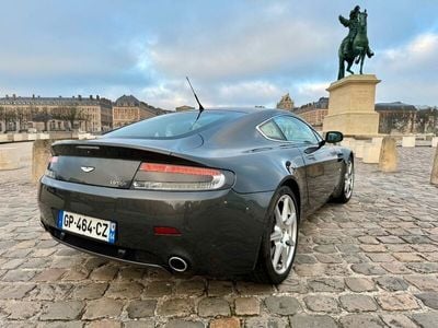 Aston Martin V8 Vantage