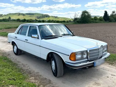 Used Mercedes 280 185 HP (136 kW) 1983 White Sedan