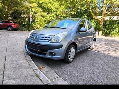 Nissan Pixo