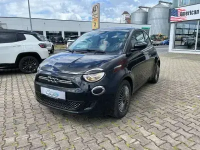 Gebraucht Fiat 500e Icon 86 kW (118 PS) 2022 Schwarz Kleinwagen