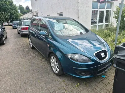 Gebraucht Seat Altea 125 PS (91 kW) 2009 Blau Kleinwagen