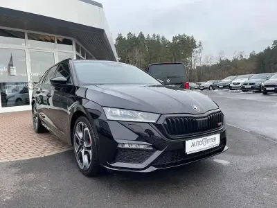 Używany Skoda Octavia RS 245 KM (180 kW) 2024 Czarny Kombi