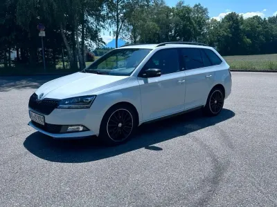 Używany Skoda Fabia Monte Carlo 95 KM (69 kW) 2021 Biały Hatchback