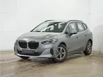 Gebraucht BMW 220 Active Tourer 170 PS (125 kW) 2025 Grau (skyscraper grau) Van / Kleinbus