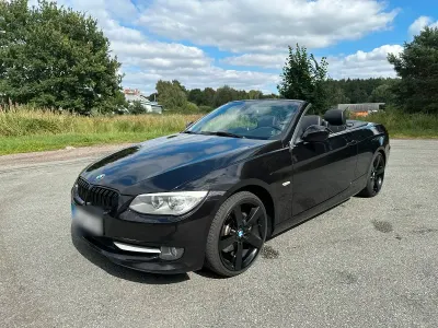 Gebraucht BMW 330 Cabriolet 245 PS (180 kW) 2012 Schwarz Cabrio