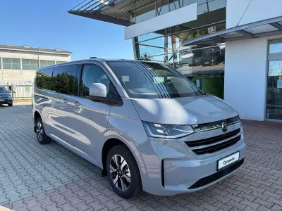 Neu VW Caravelle Style 150 PS (110 kW) 2026 Stone grey Van