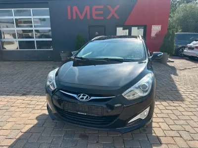 Gebraucht Hyundai i40 Style 116 PS (85 kW) 2012 Schwarz Limousine