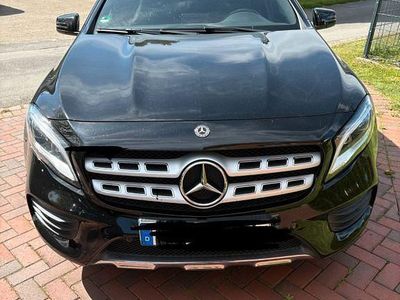 Gebraucht Mercedes GLA180 122 PS (89 kW) 2019 Schwarz SUV