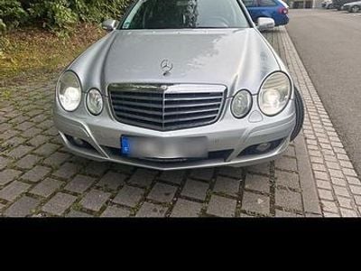 Mercedes E220