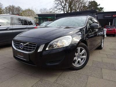 Gebraucht Volvo V60 Kinetic 163 PS (119 kW) 2012 Schwarz Kombi